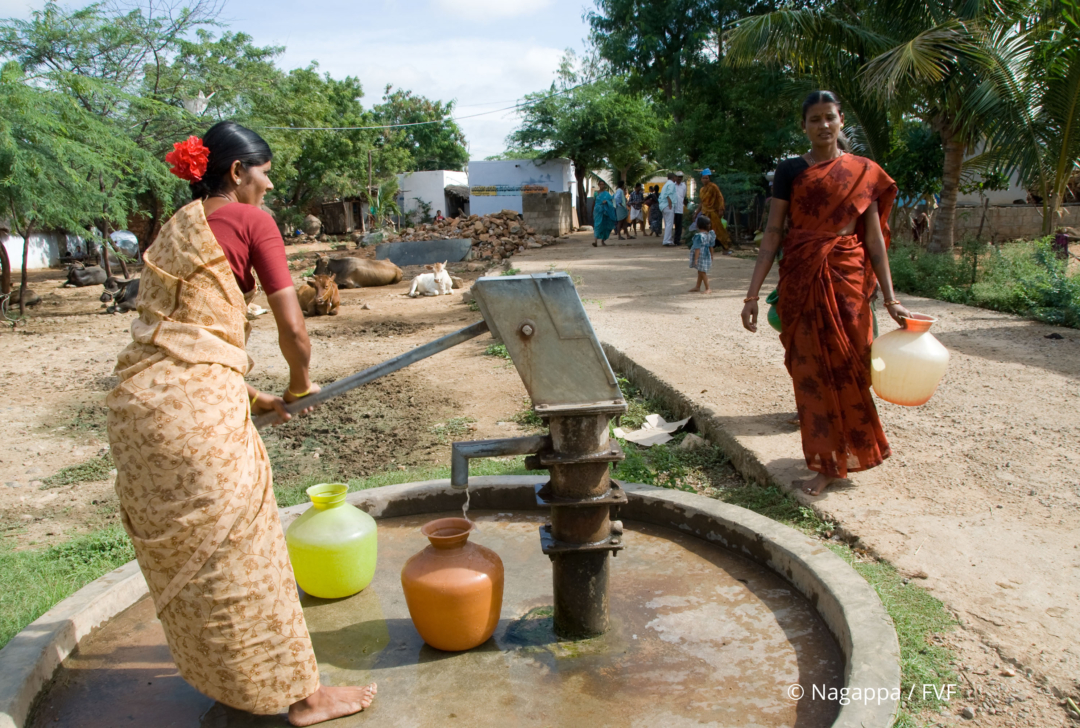 Excavación de pozos en la región de Bathalapalli, Andhra Pradesh, India