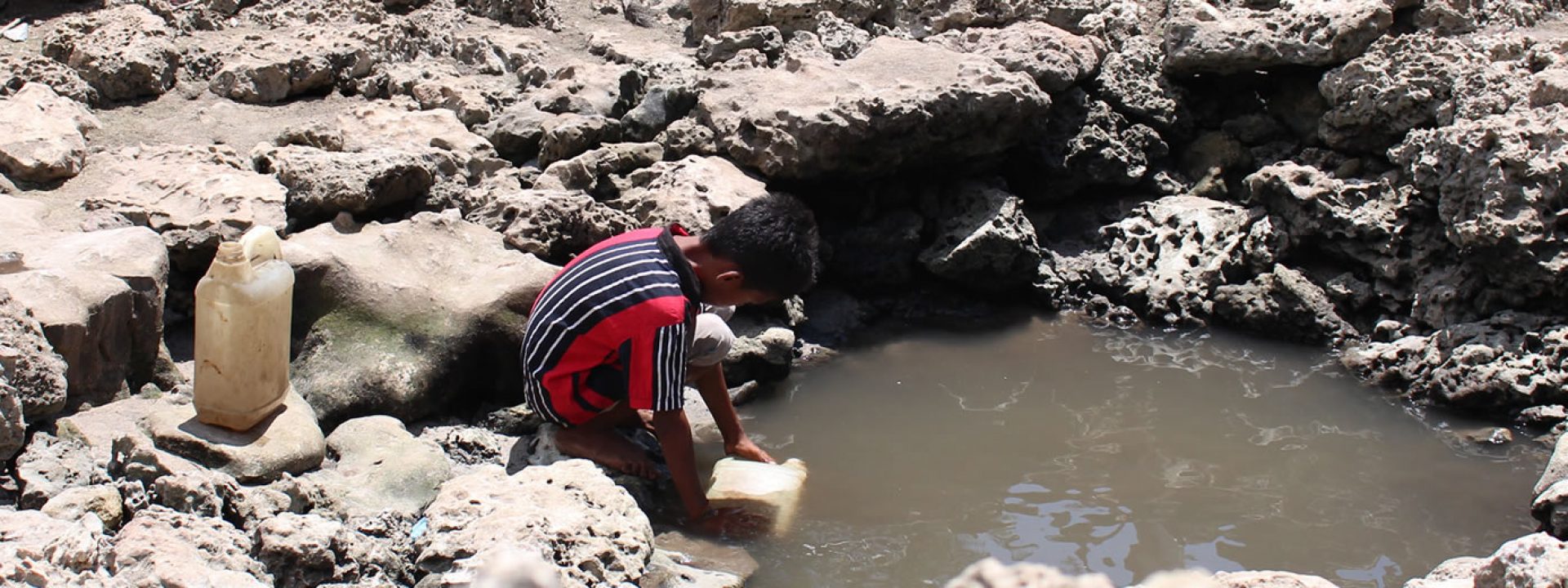 The access to water is an essential factor for children´s health in the poorest islands of Indonesia