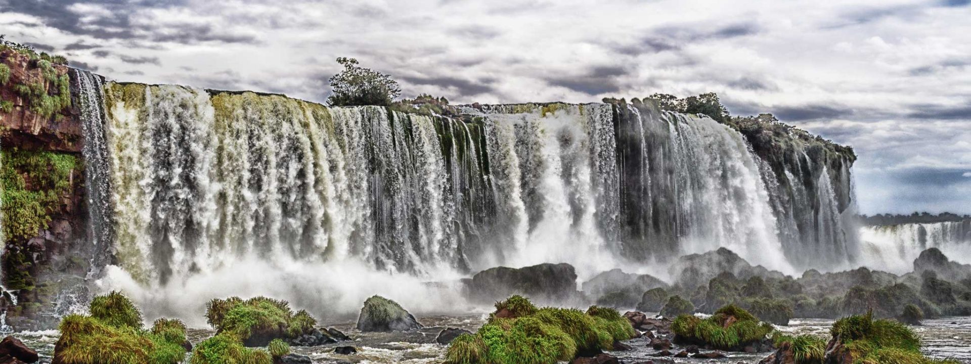 El agua, símbolo y metáfora