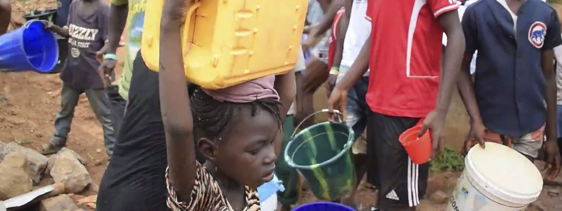 El agua no llega a las colinas de Freetown