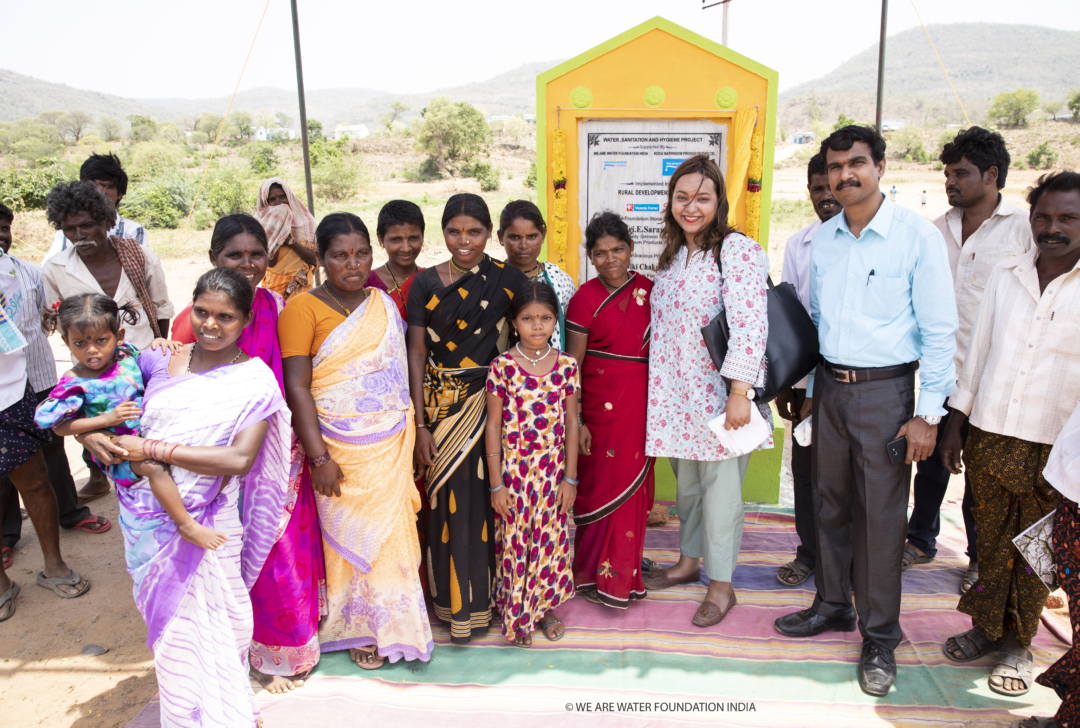 Mejoras en el acceso al agua y en el saneamiento en tres aldeas y dos escuelas de P. Dornala, Andhra Pradesh, India