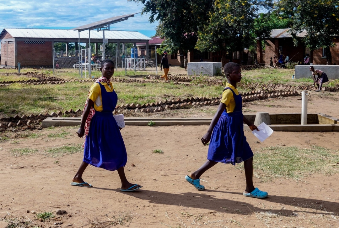 Access to water and sanitation, focusing on menstrual hygiene, in four schools in Lilongwe and Chikwawa, Malawi.