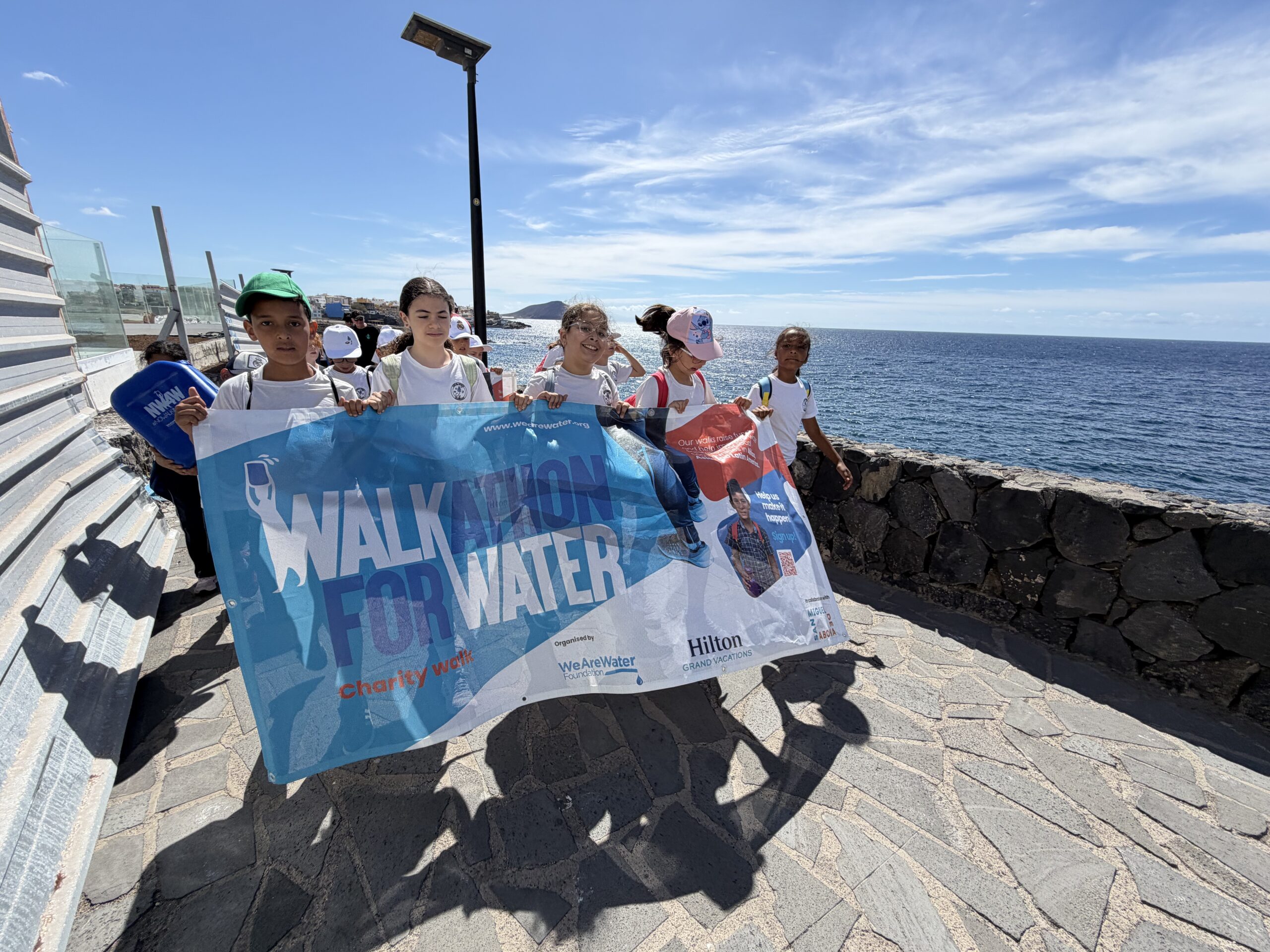Imagen We Are Water